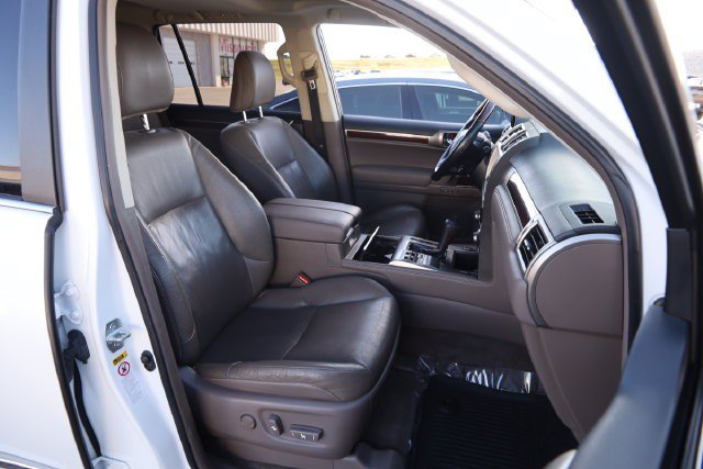 Used 2015 Lexus GX 460 w/ Premium Package AWD/4WD image 30