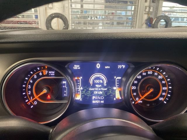 Used 2018 Jeep Wrangler Unlimited Sport S AWD/4WD image 16