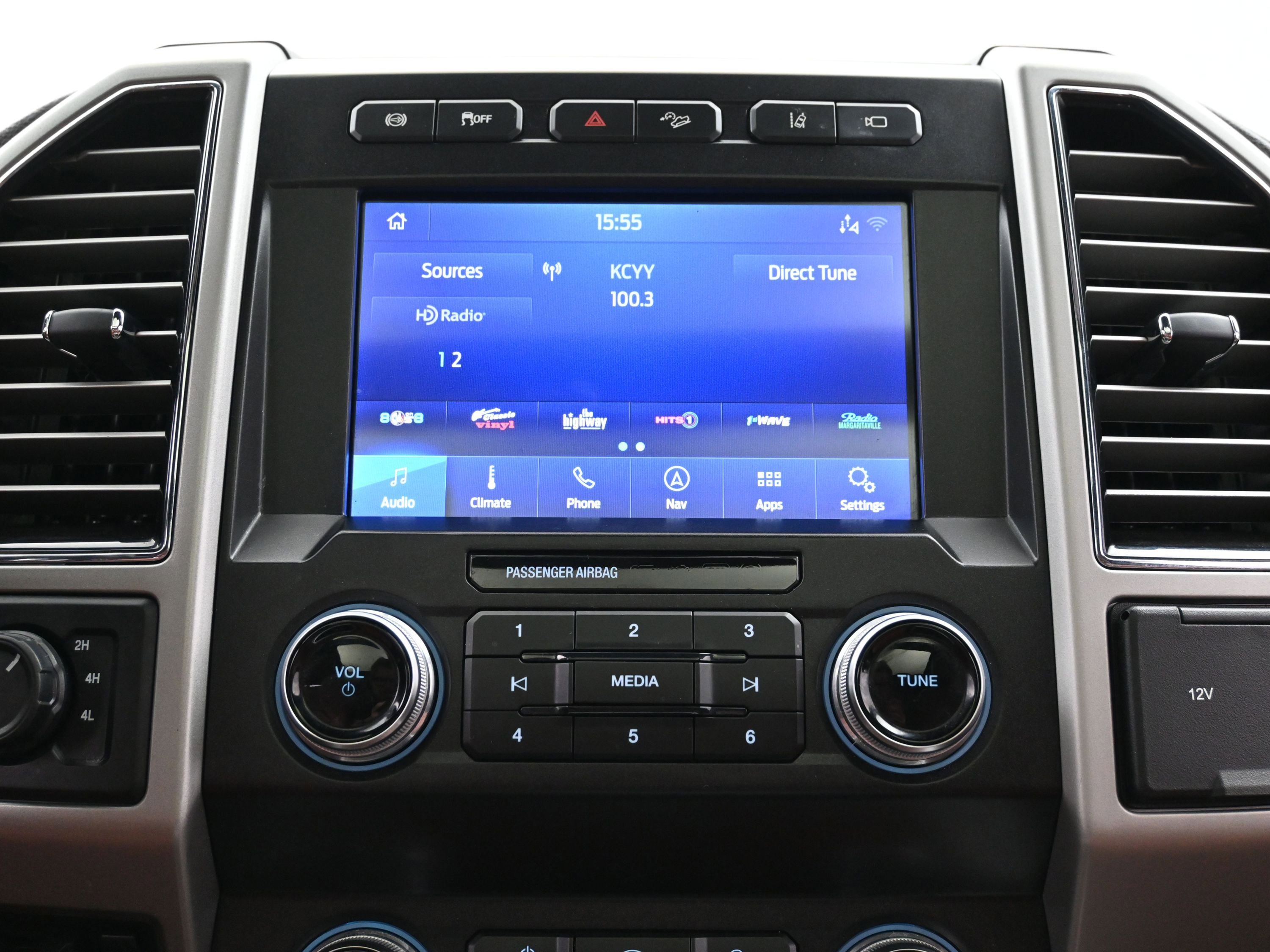 Used 2020 Ford F250 King Ranch w/ FX4 Off-Road Package image 35