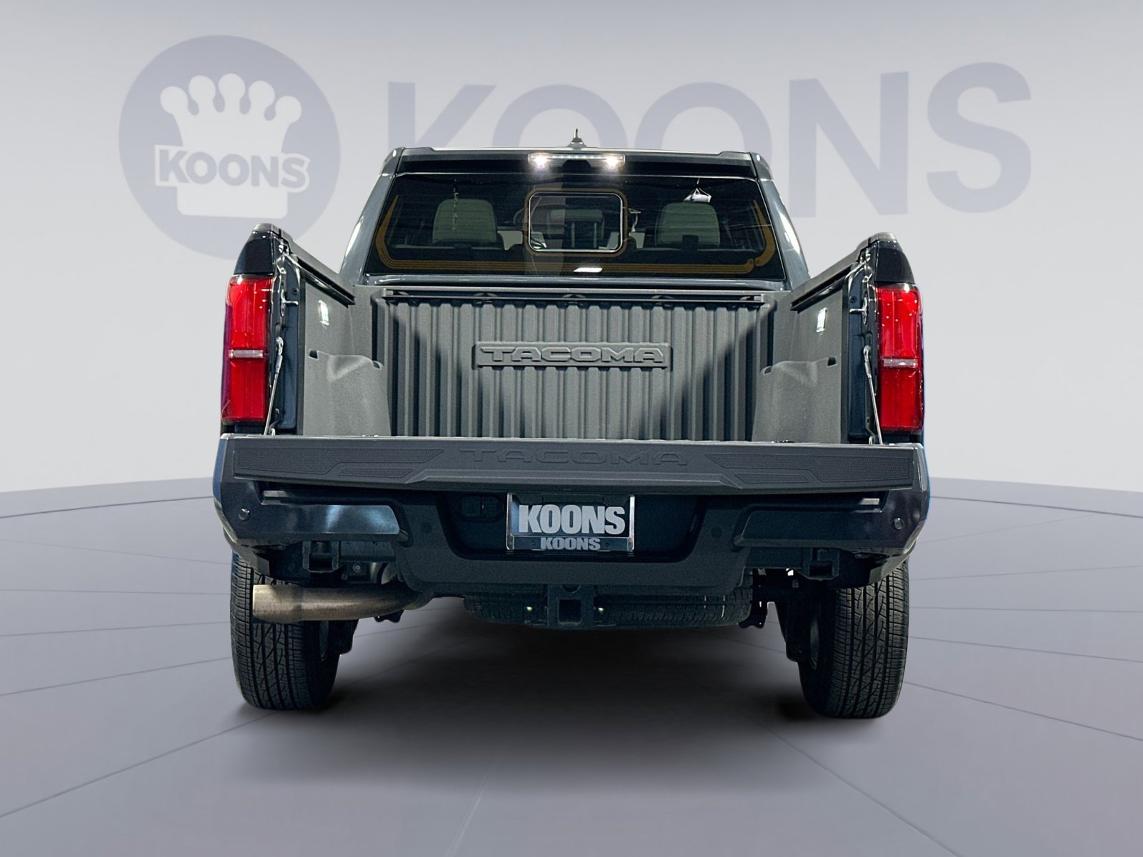 Used 2024 Toyota Tacoma SR5 image 33