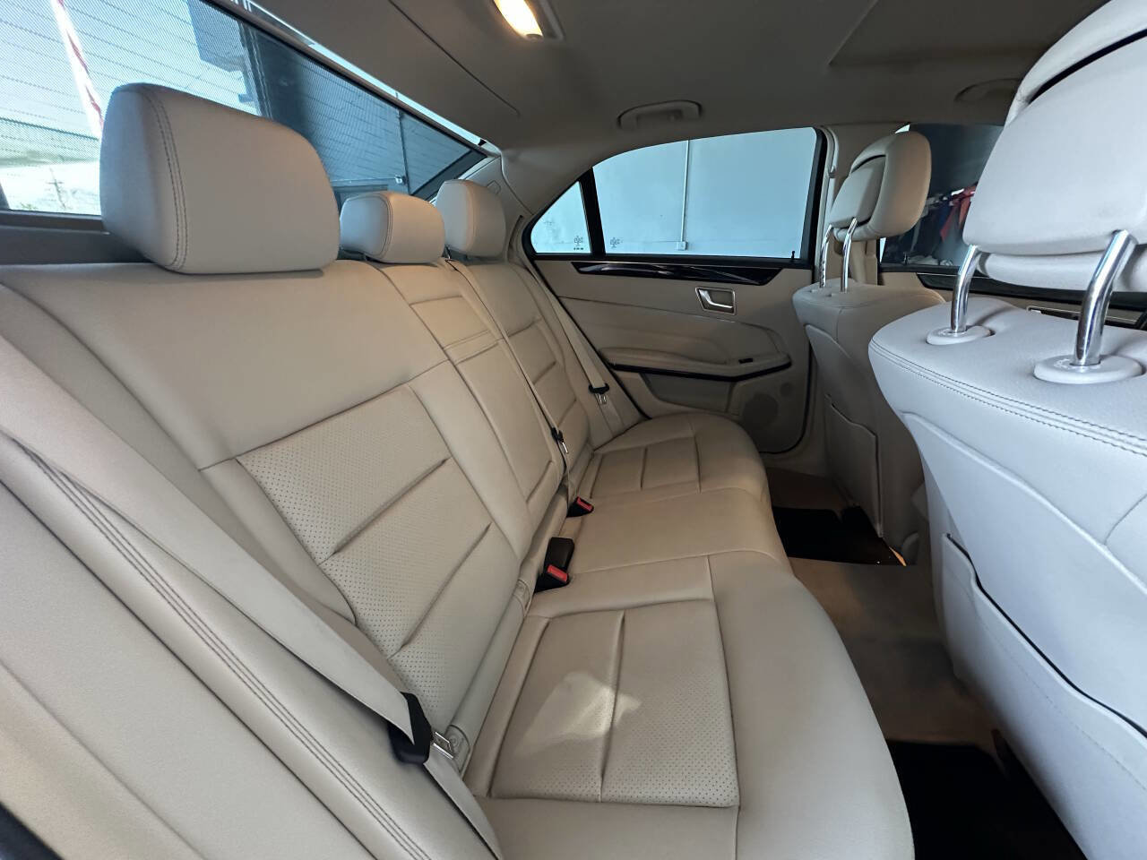 Used 2015 Mercedes-Benz E 350 Sedan image 29