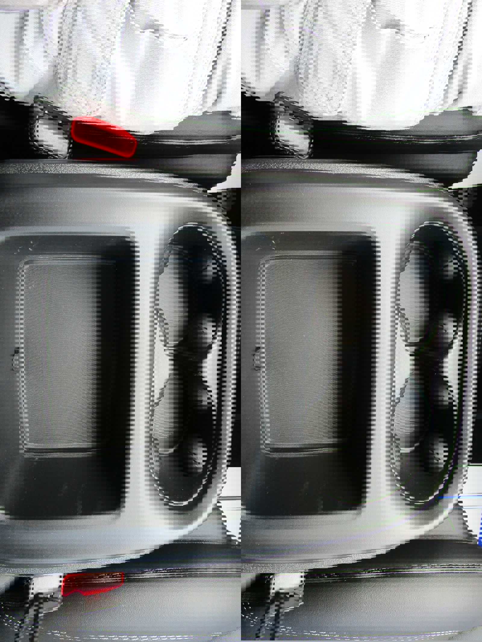 New 2026 Chrysler Pacifica Select FWD image 30