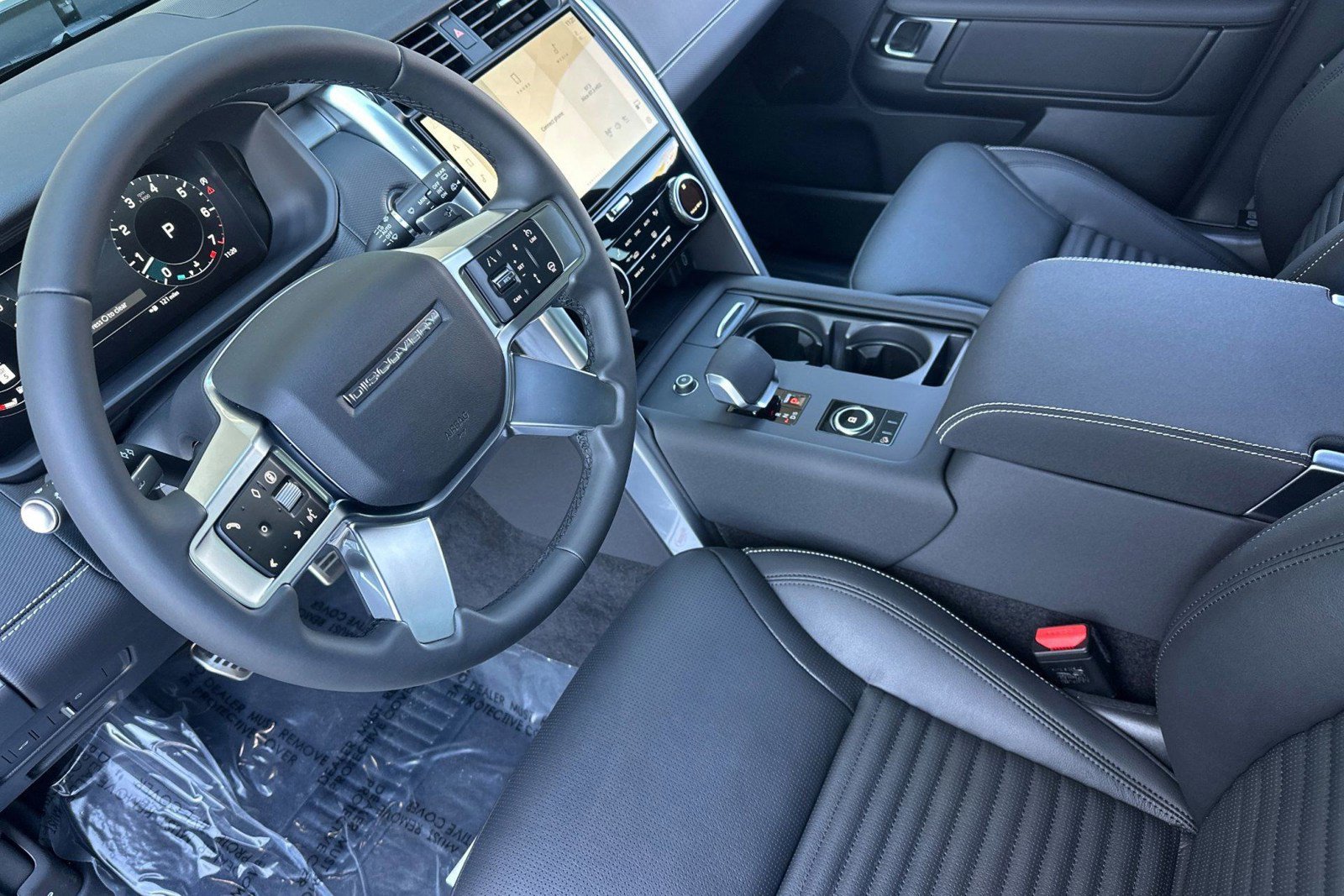 New 2026 Land Rover Discovery Limited Edition AWD/4WD image 4