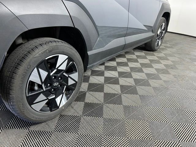 Used 2025 Hyundai Kona SEL image 5