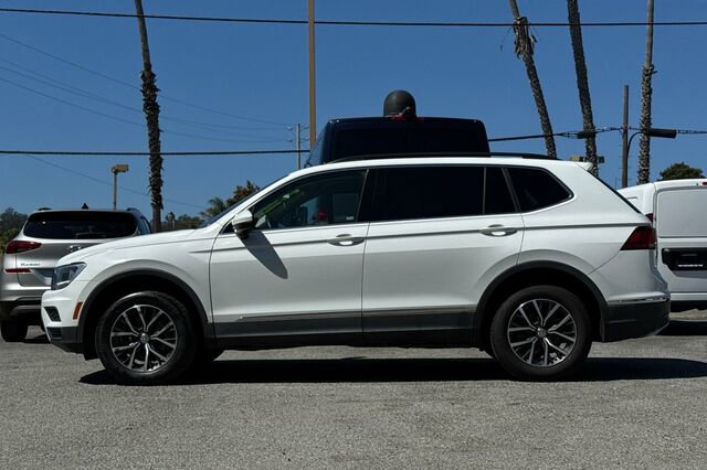 Used 2020 Volkswagen Tiguan SE w/ Panoramic Sunroof Package AWD/4WD image 7