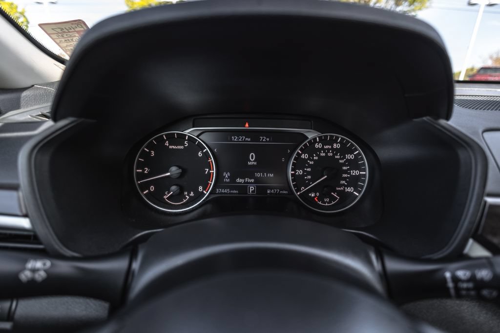 Used 2024 Nissan Altima 2.5 SV FWD image 13