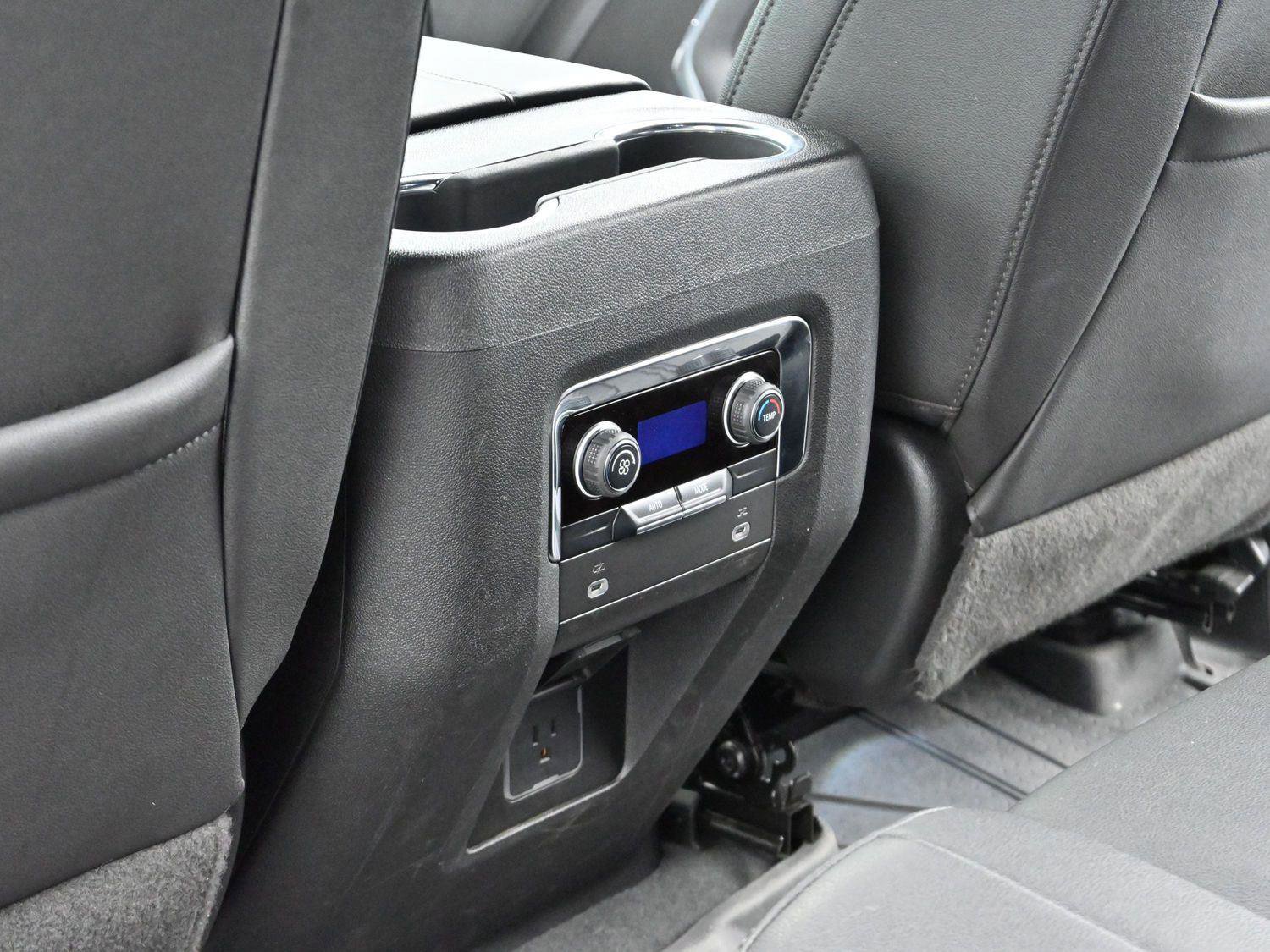 Used 2023 Chevrolet Tahoe Z71 AWD/4WD image 30