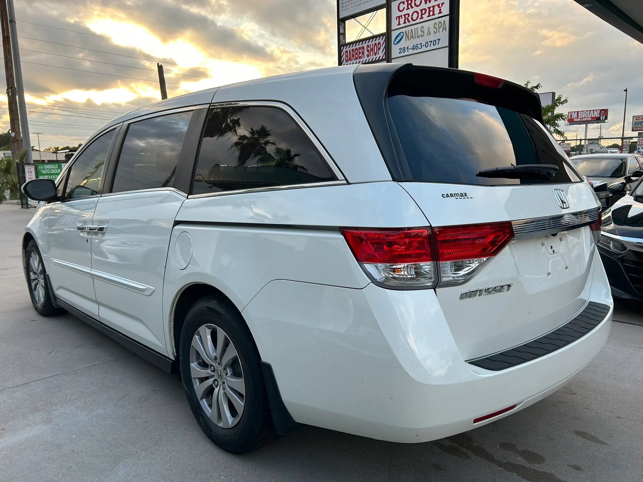 Used 2017 Honda Odyssey EX-L image 3