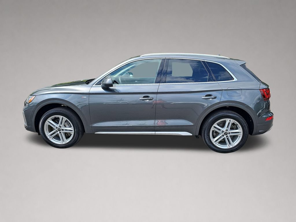 Used 2024 Audi Q5 e Premium w/ Convenience Package AWD/4WD image 7
