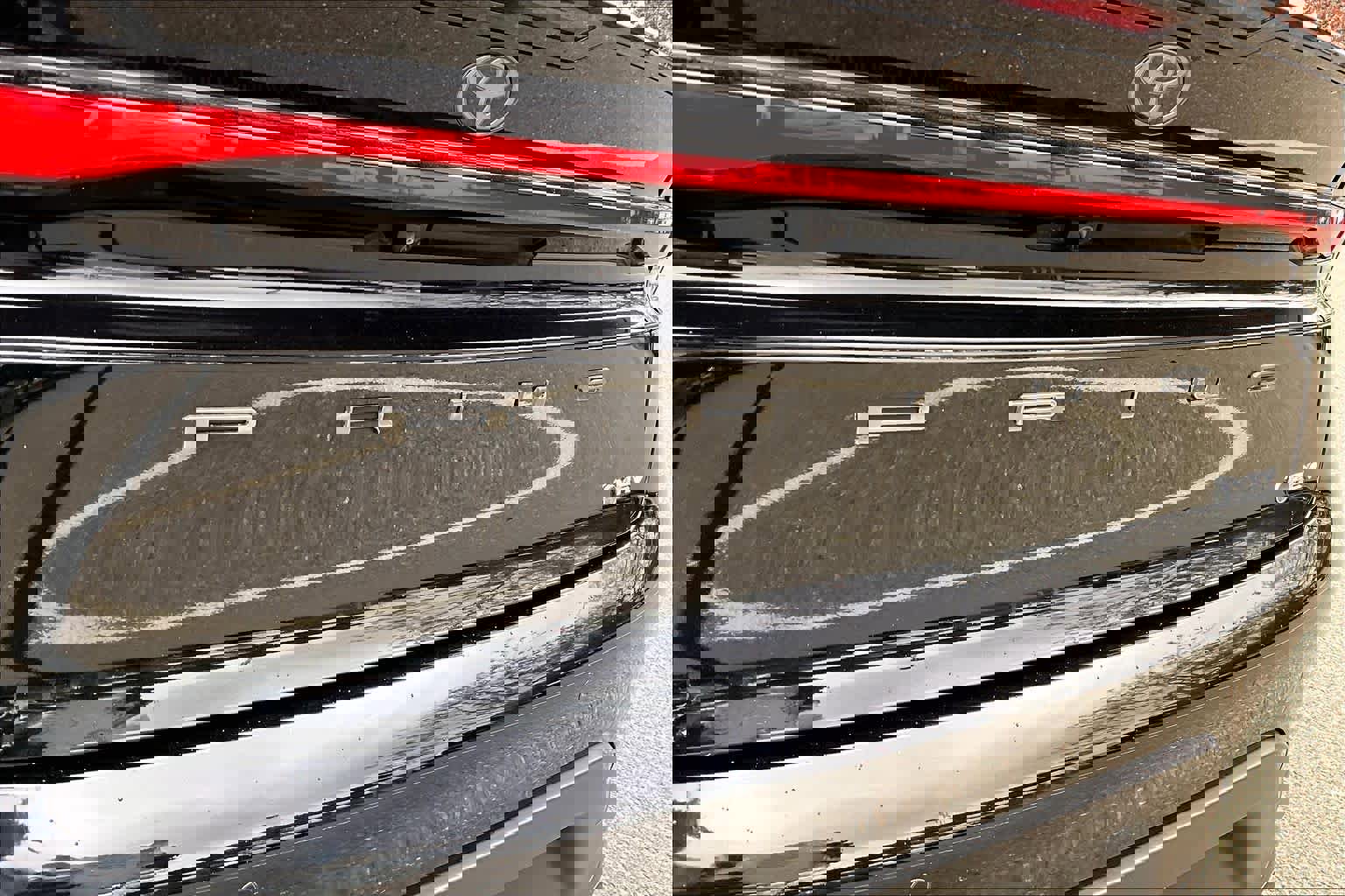 Used 2024 Toyota Prius LE image 30