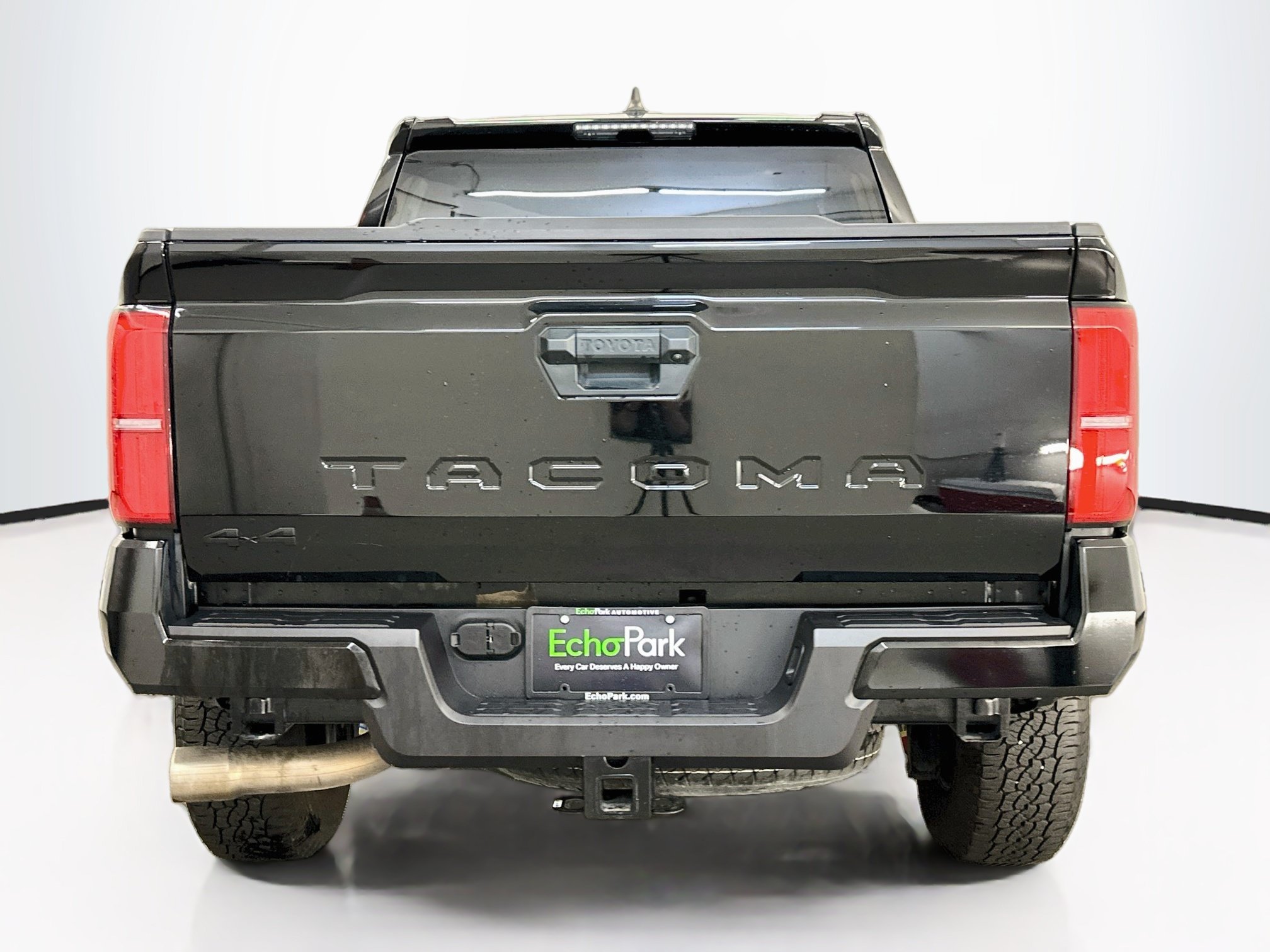 Used 2025 Toyota Tacoma TRD Off-Road AWD/4WD image 7