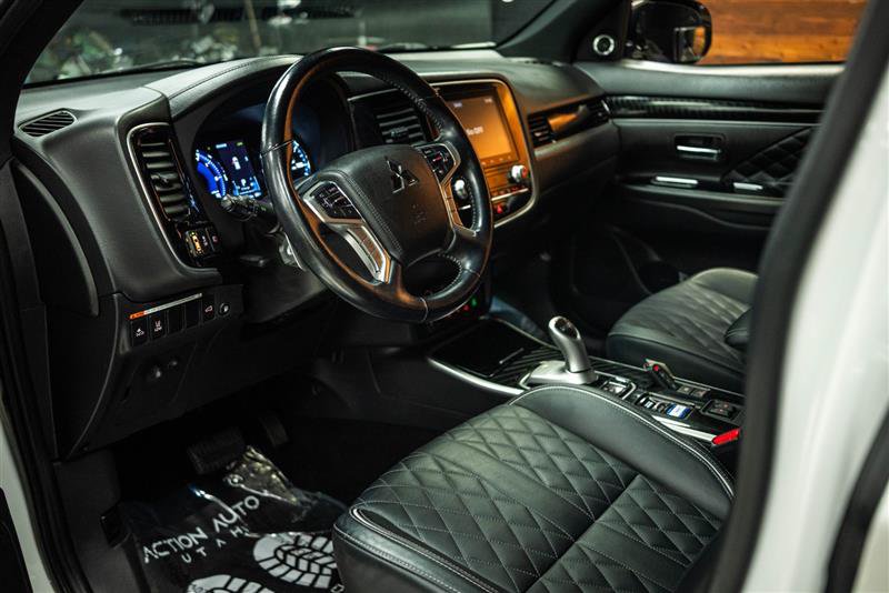 Used 2022 Mitsubishi Outlander GT AWD/4WD image 9