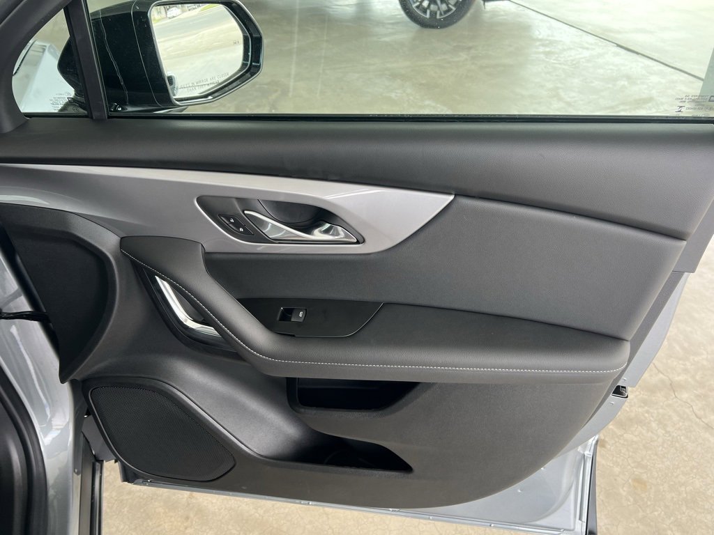 New 2025 Chevrolet Blazer LT image 22
