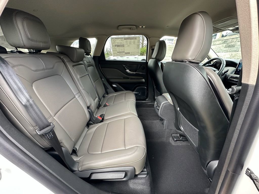 New 2026 Lincoln Corsair Reserve w/ Jet Appearance Package AWD/4WD image 24