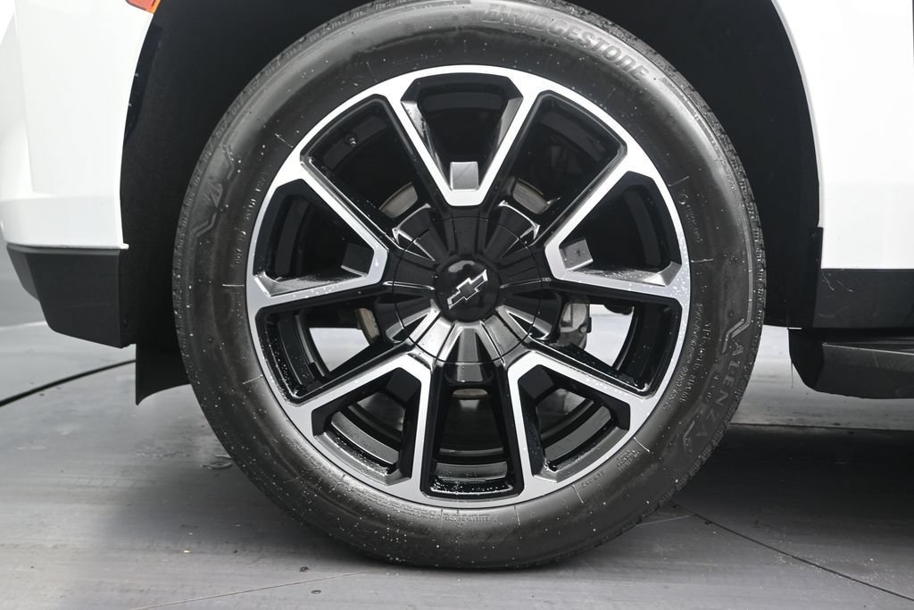 Used 2024 Chevrolet Tahoe RST w/ Luxury Package RWD image 10