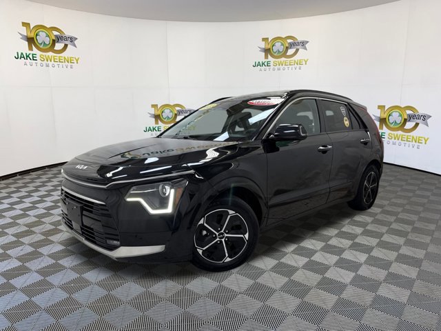 Used 2023 Kia Niro SX image 4