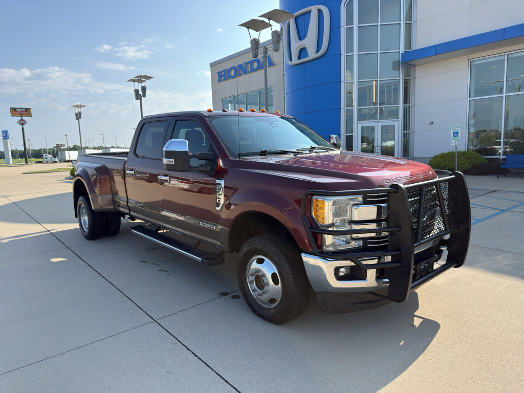 Used 2017 Ford F350 Lariat w/ Lariat Ultimate Package AWD/4WD image 2