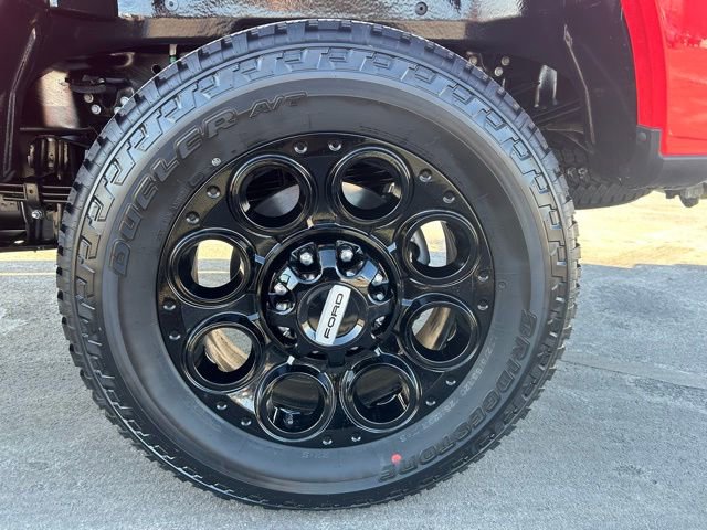New 2026 Ford F250 Lariat w/ Black Appearance Package image 9