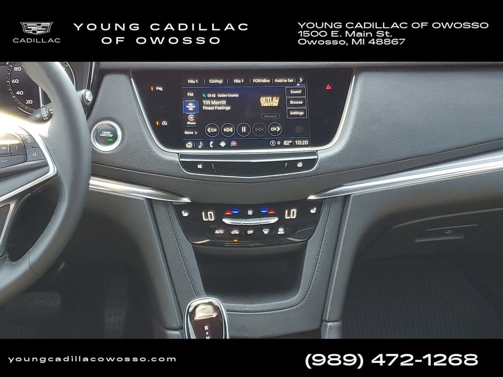 Certified 2025 Cadillac XT5 Luxury w/ LPO, Floor Liner Package AWD/4WD image 24