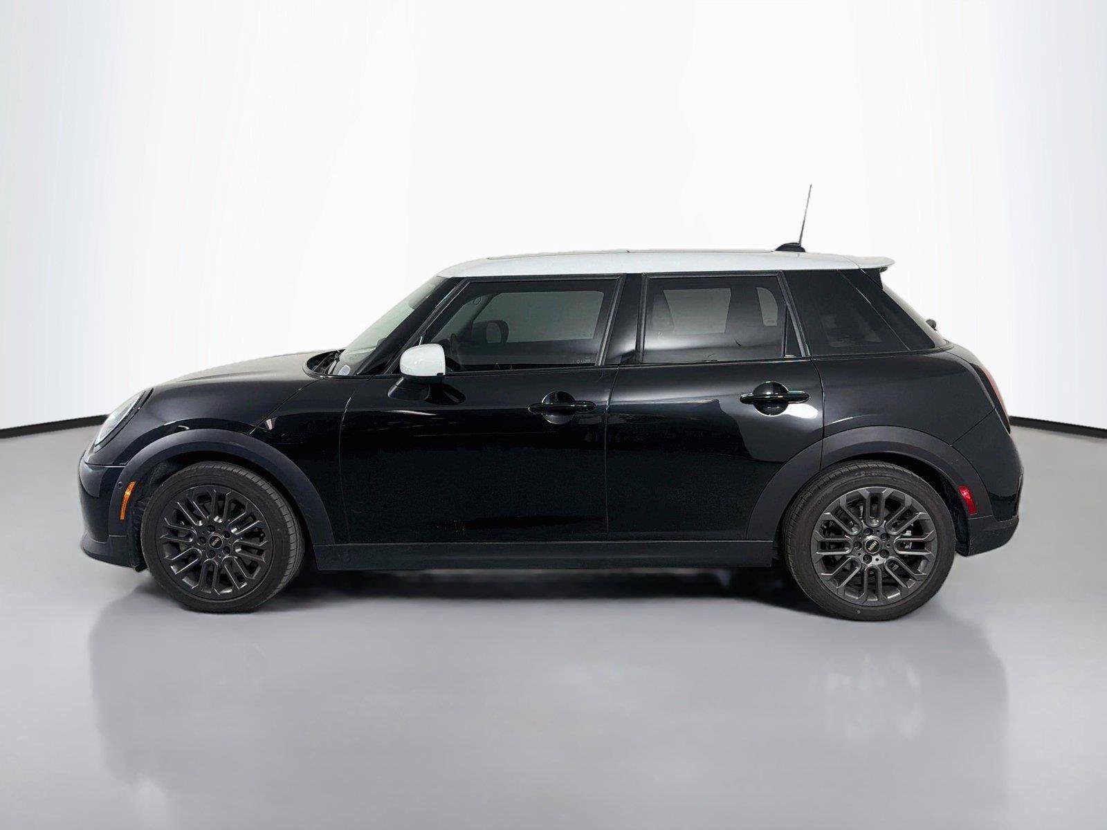 Used 2025 MINI Cooper S FWD image 8