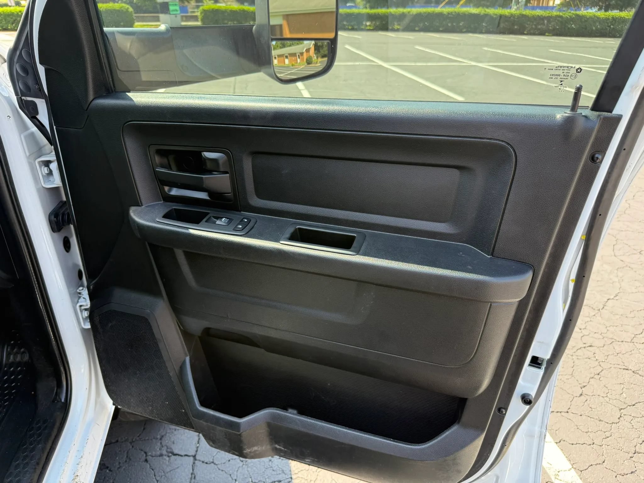 Used 2020 RAM 3500 Tradesman w/ Chrome Appearance Group AWD/4WD image 21
