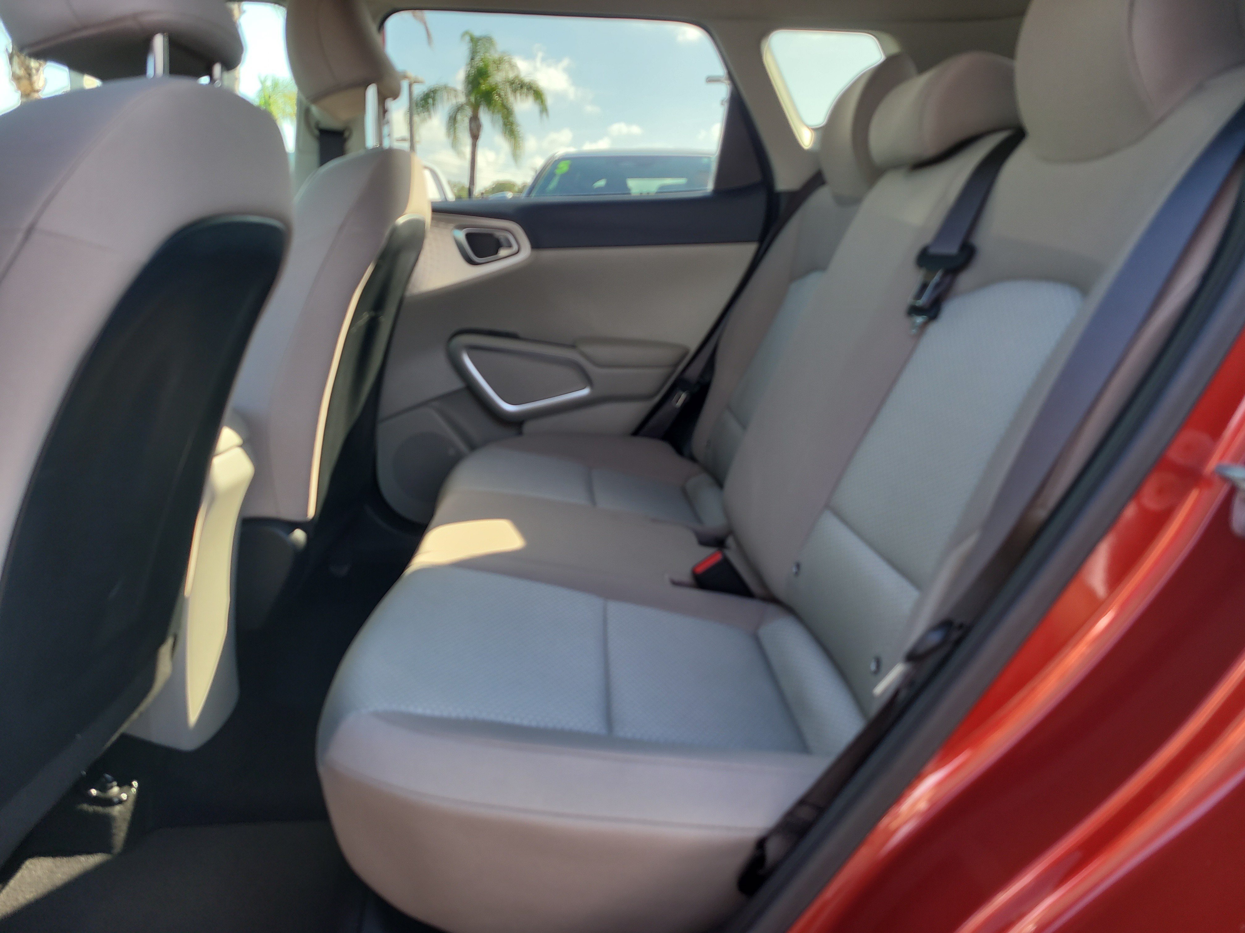 Used 2023 Kia Soul LX FWD image 11