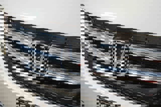 Used 2016 Honda Odyssey Touring Elite image 8