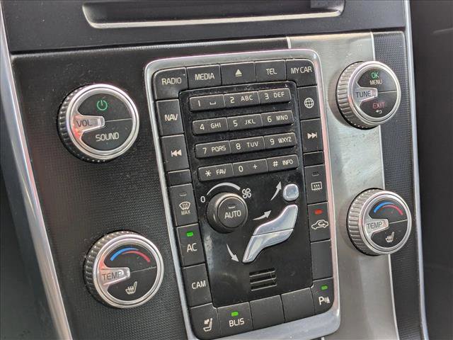 Used 2015 Volvo S60 T6 R-Design image 13