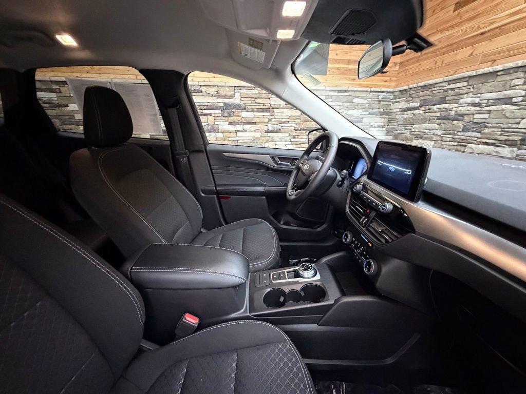 Used 2023 Ford Escape Active image 14