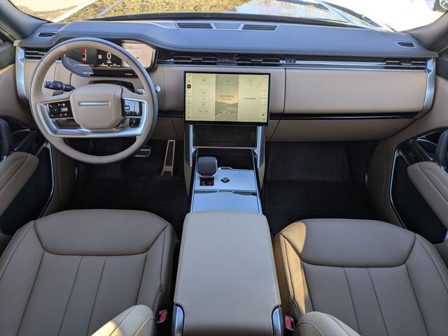 New 2026 Land Rover Range Rover SE image 14