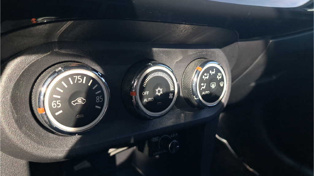 Used 2014 Mitsubishi Lancer Evolution GSR AWD/4WD image 38