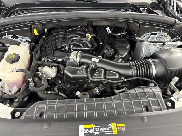 Used 2025 Jeep Grand Cherokee Altitude w/ Trailer Tow Package AWD/4WD image 45