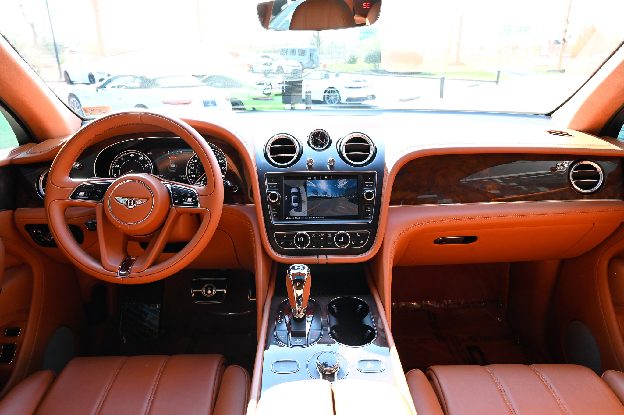 Used 2019 Bentley Bentayga image 40