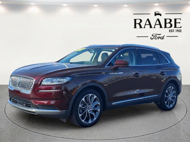 Used 2023 Lincoln Nautilus Reserve FWD image 3