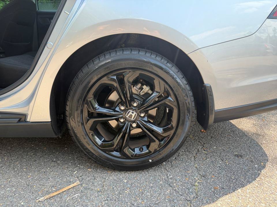 Certified 2025 Honda Accord SE image 22