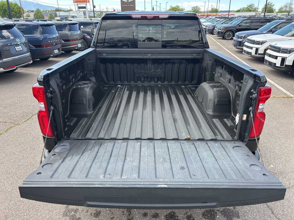 Used 2020 Chevrolet Silverado 1500 High Country w/ Technology Package AWD/4WD image 33