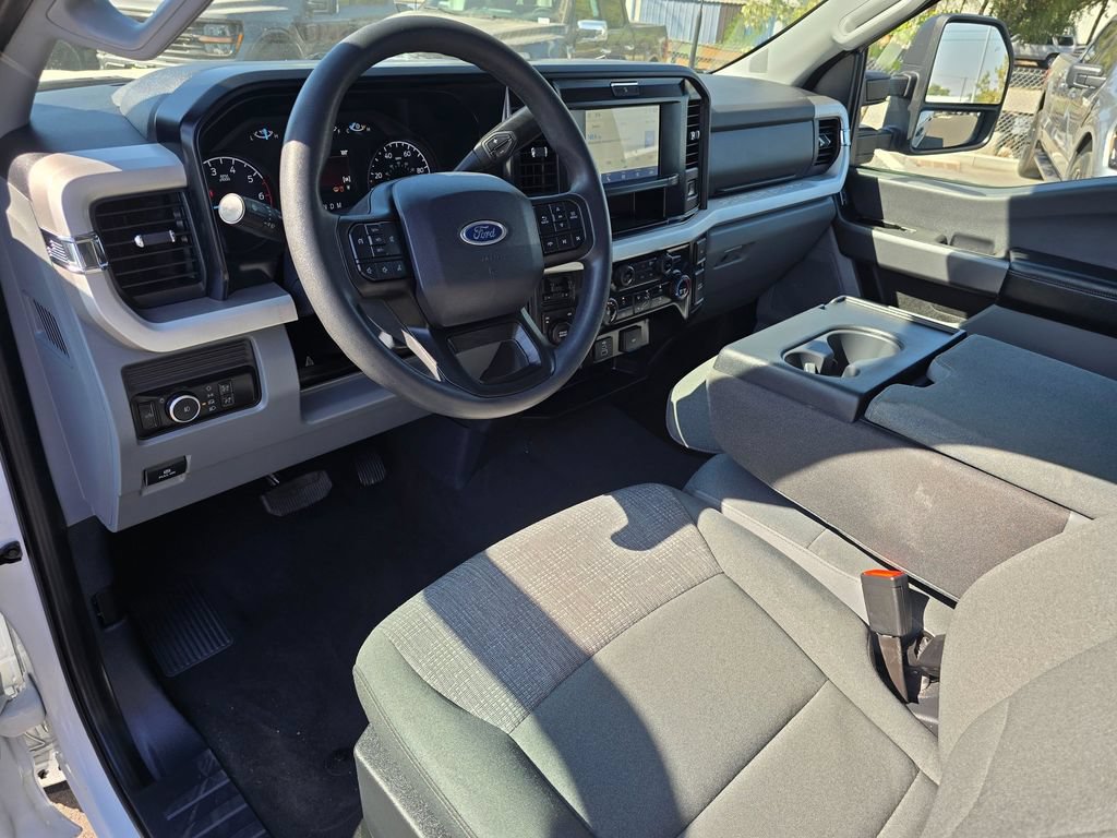 Used 2025 Ford F250 XLT w/ FX4 Off-Road Package AWD/4WD image 2