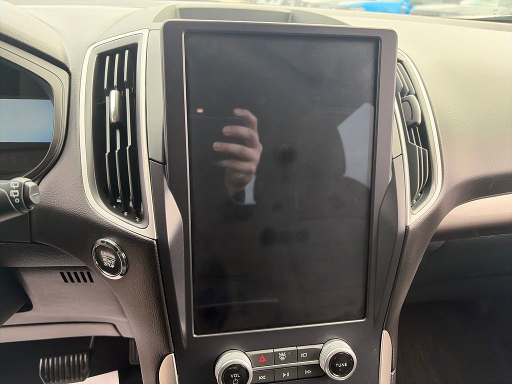 Used 2024 Ford Edge SE image 20
