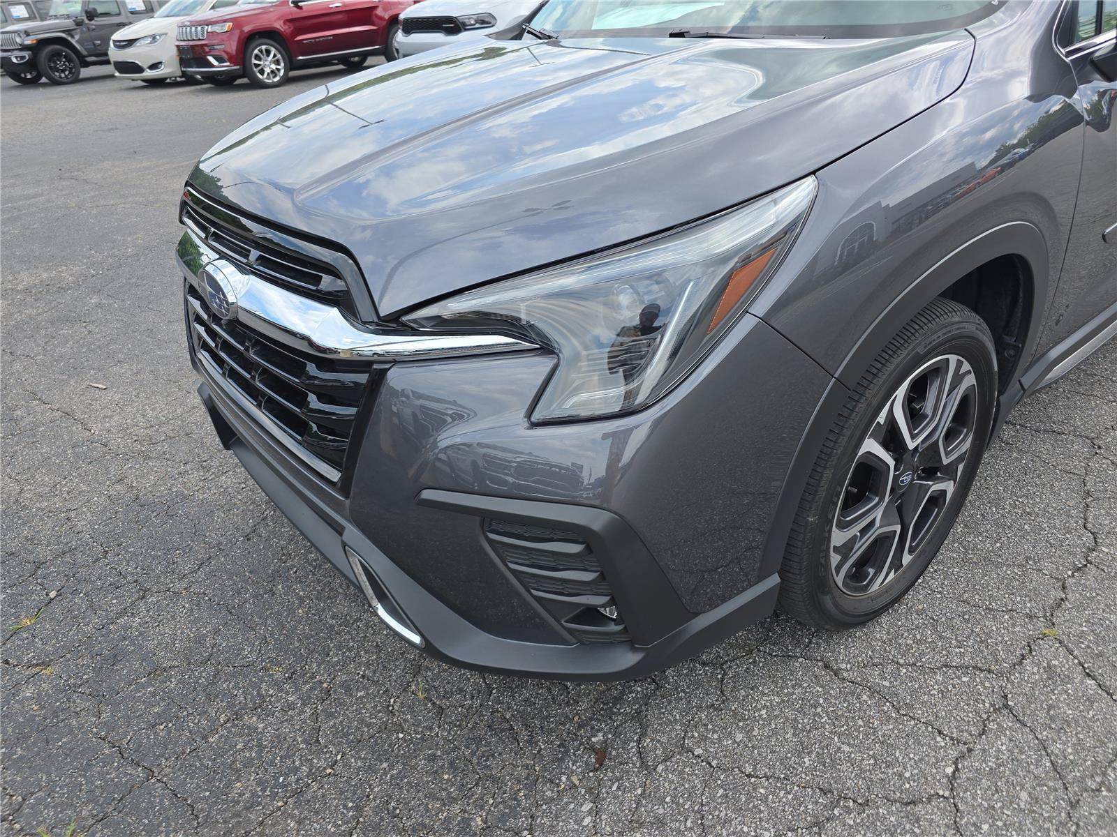 Used 2024 Subaru Ascent Touring AWD/4WD image 9