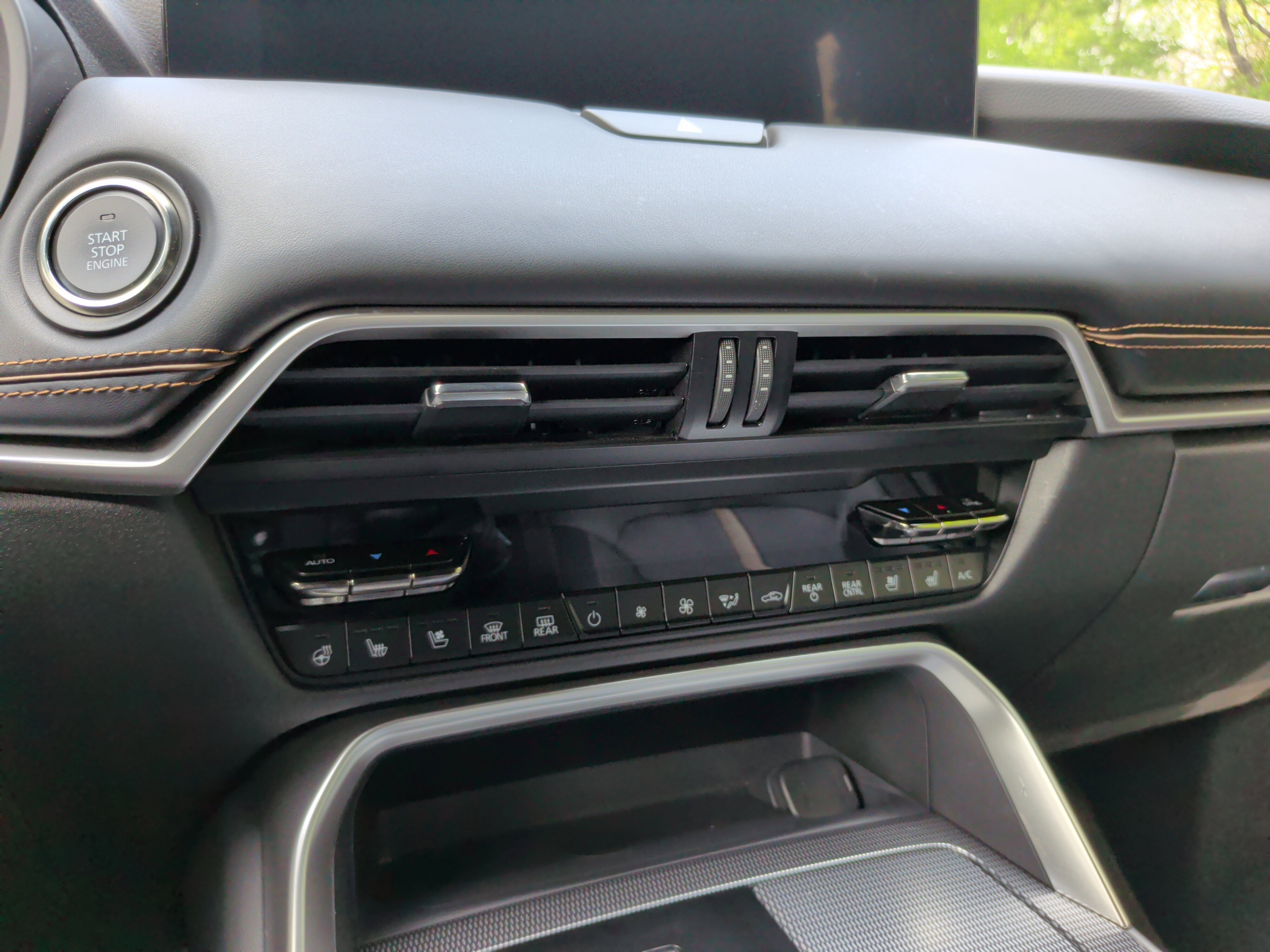 Used 2024 MAZDA CX-90 3.3 Turbo w/ Premium Plus Pkg image 20