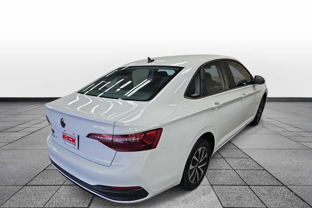 Used 2024 Volkswagen Jetta S image 5