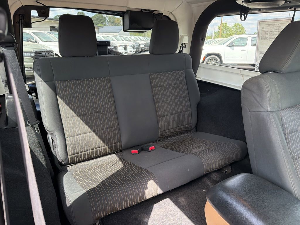 Used 2012 Jeep Wrangler Sahara w/ Connectivity Group image 19