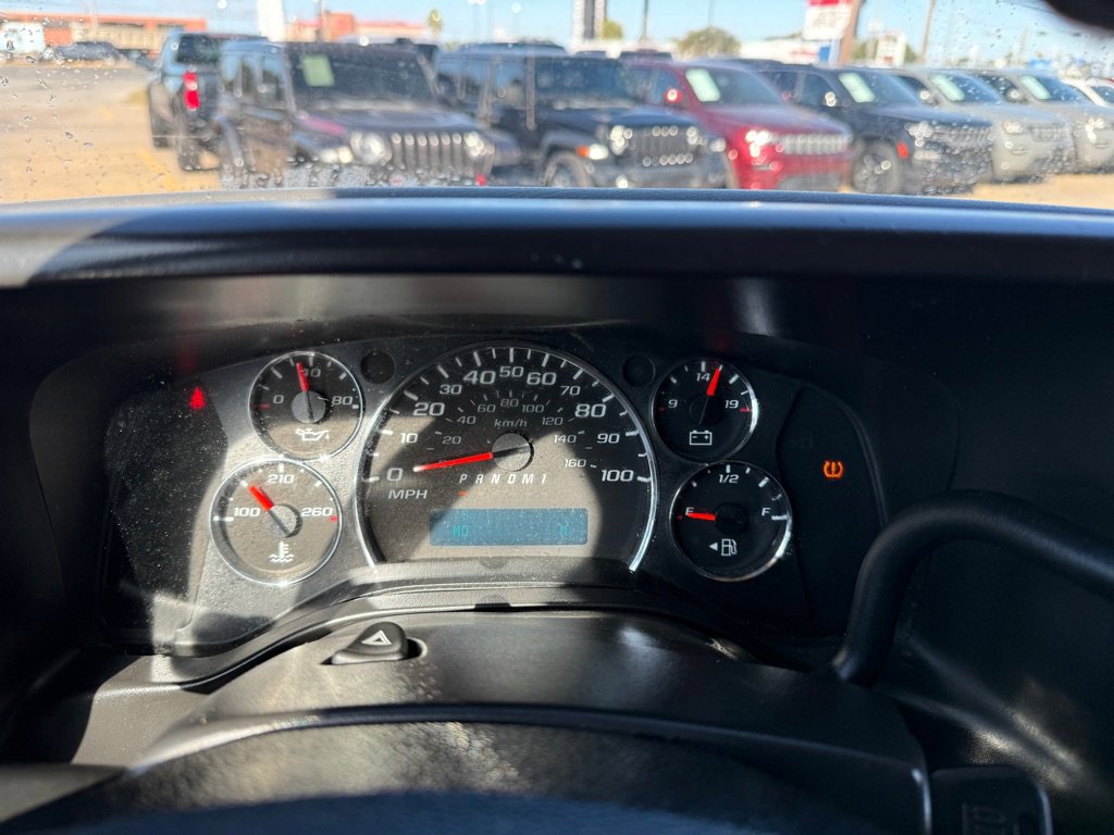 Used 2017 Chevrolet Express 2500 LS image 19