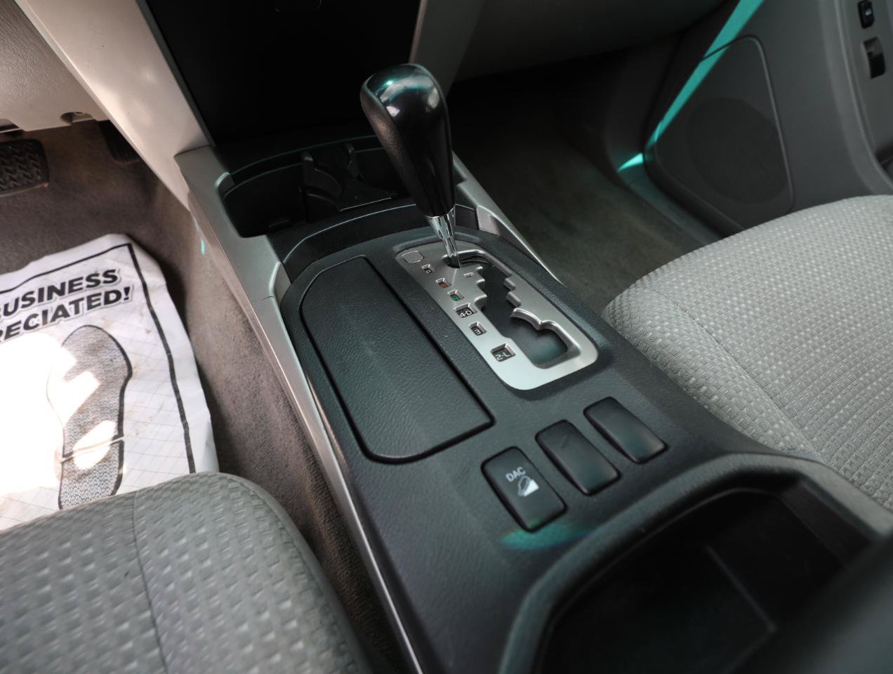Used 2005 Toyota 4Runner SR5 AWD/4WD image 17