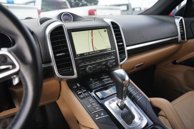 Used 2016 Porsche Cayenne image 27