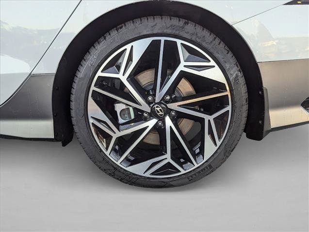 New 2025 Hyundai Ioniq 6 SEL image 9