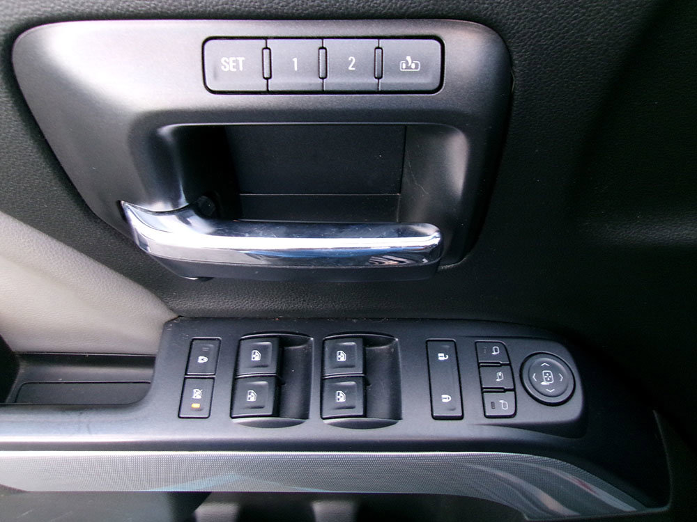 Used 2016 Chevrolet Silverado 1500 LTZ Z71 w/ LTZ Plus Package image 16