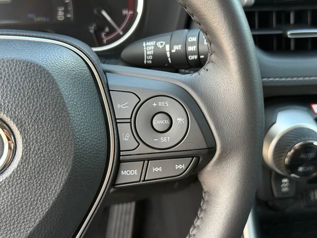 Used 2025 Toyota RAV4 XLE Premium image 20