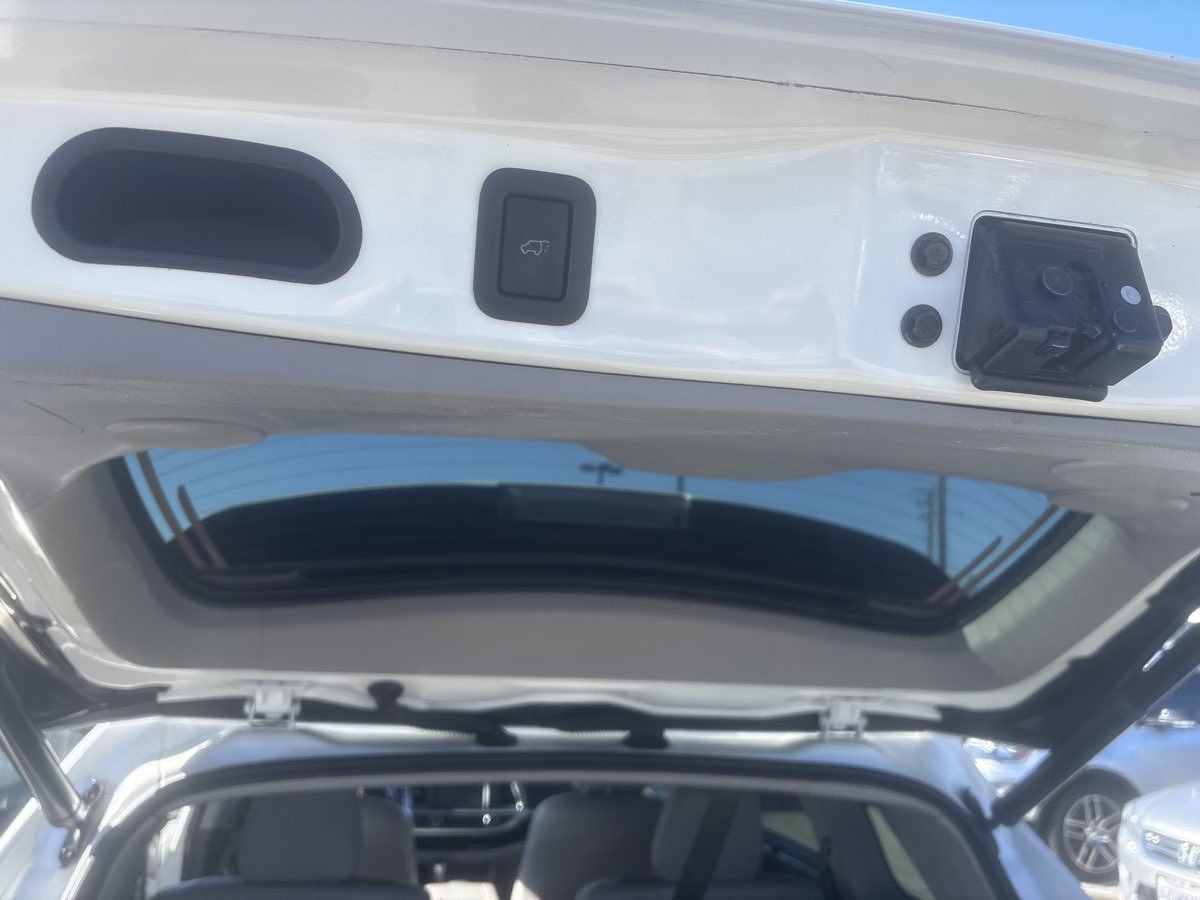 Used 2016 Toyota Highlander Limited Platinum image 35