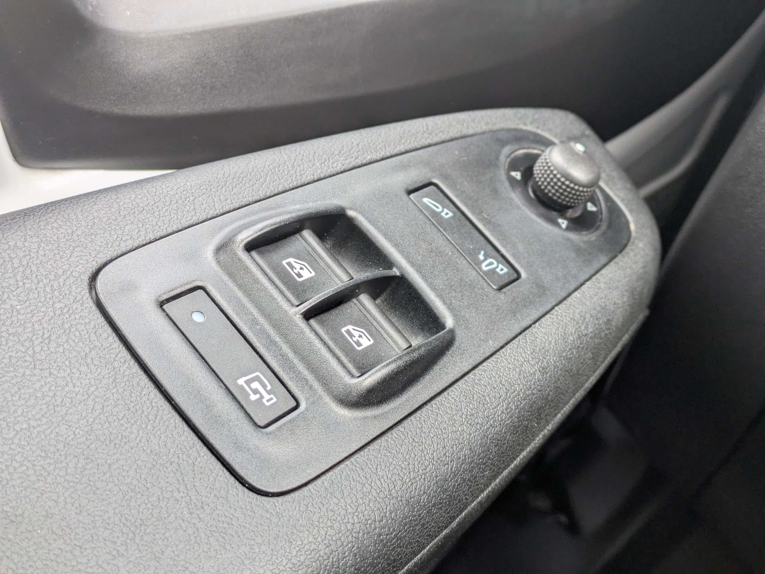 Used 2025 RAM ProMaster 2500 w/ Convenience Group FWD image 23